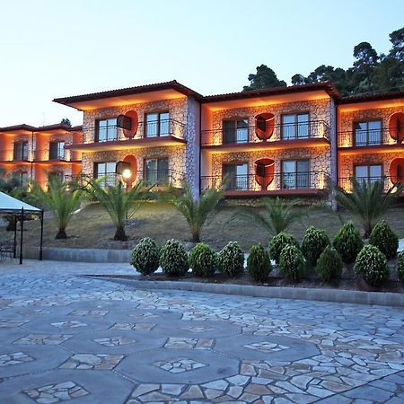 Ta 2 Pefka - Petros Italos Neos Marmaras Esterno foto